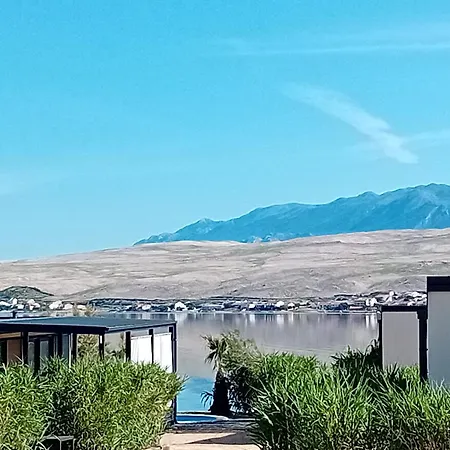 Mala Oaza Terra Park Spiritos 度假居 *